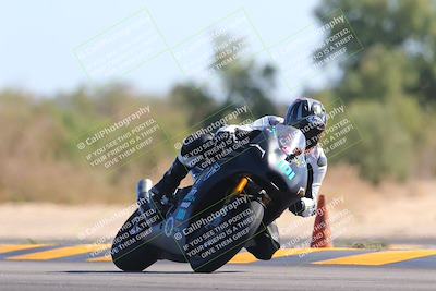 media/Nov-06-2022-SoCal Trackdays (Sun) [[208d2ccc26]]/Turn 7 Set 1 (1050am)/